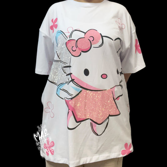 Blusón oversize Hello Kitty Flores y hada blanca