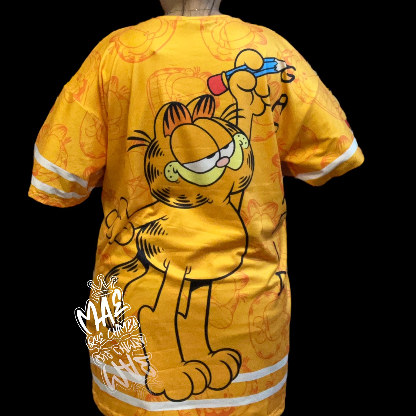 Blusón oversize Garfield amarillo