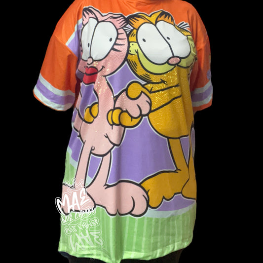 Blusón oversize Garfield y novia